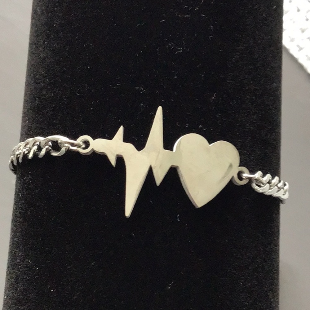 Heartbeat Bracelet Figaro Chain Silver